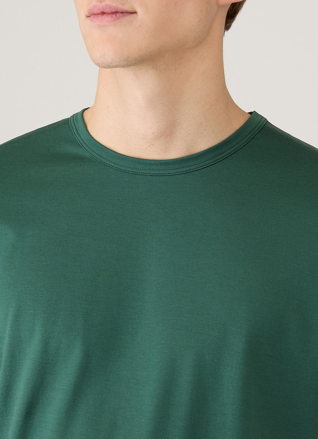 Men's Classic T-shirt in Forest