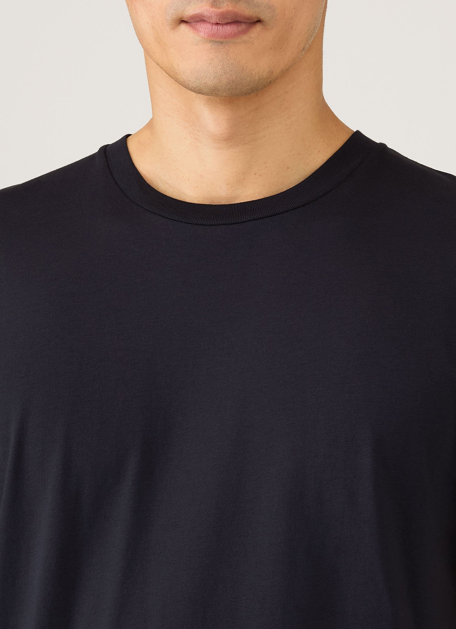 Men's Midweight T-shirt in Midnight Navy