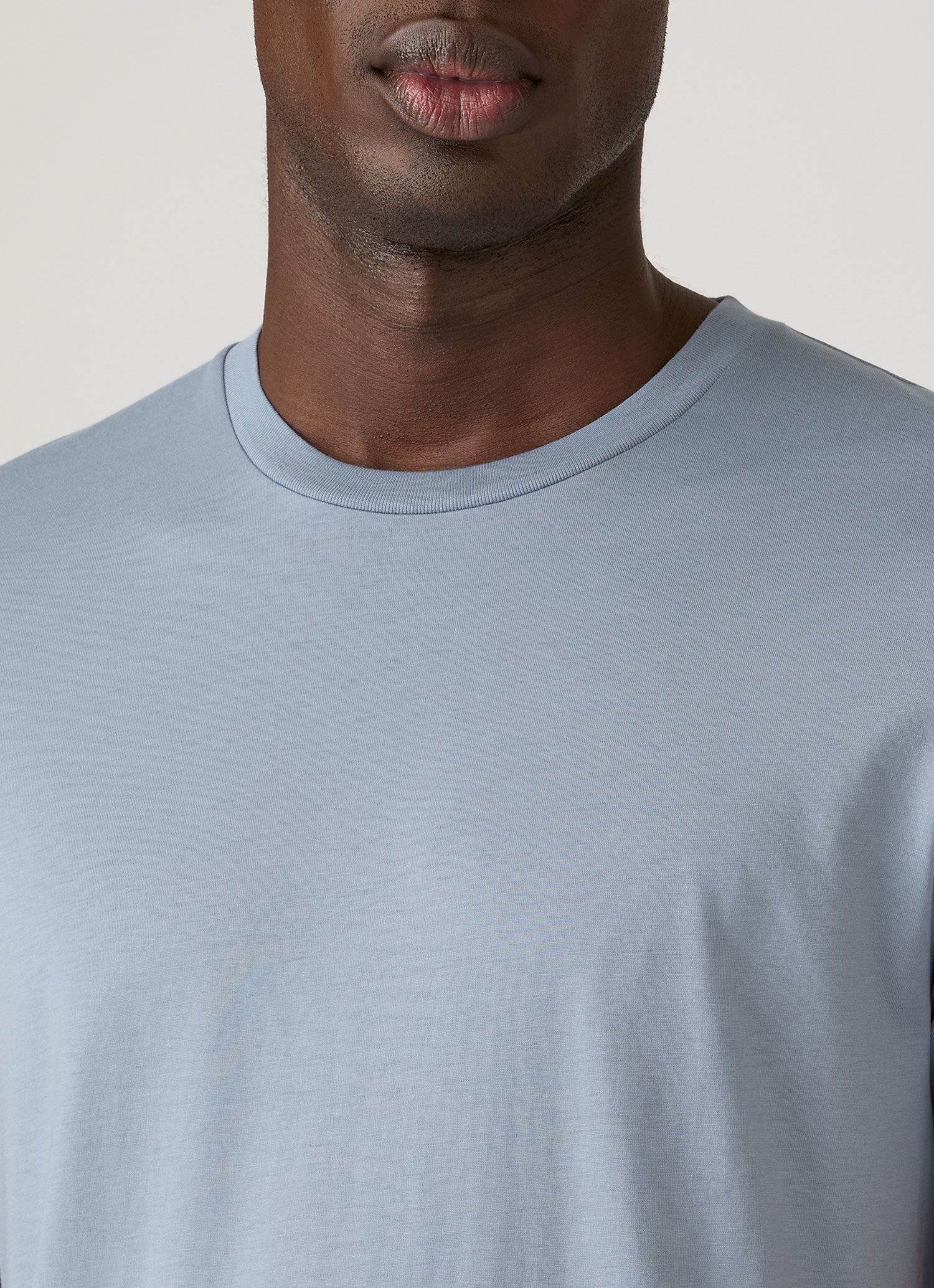 Men's Midweight T-shirt in Powder Blue
