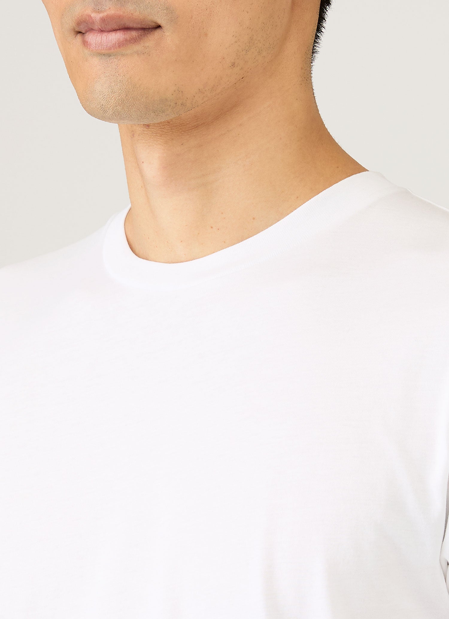 Men's Midweight T-shirt in White