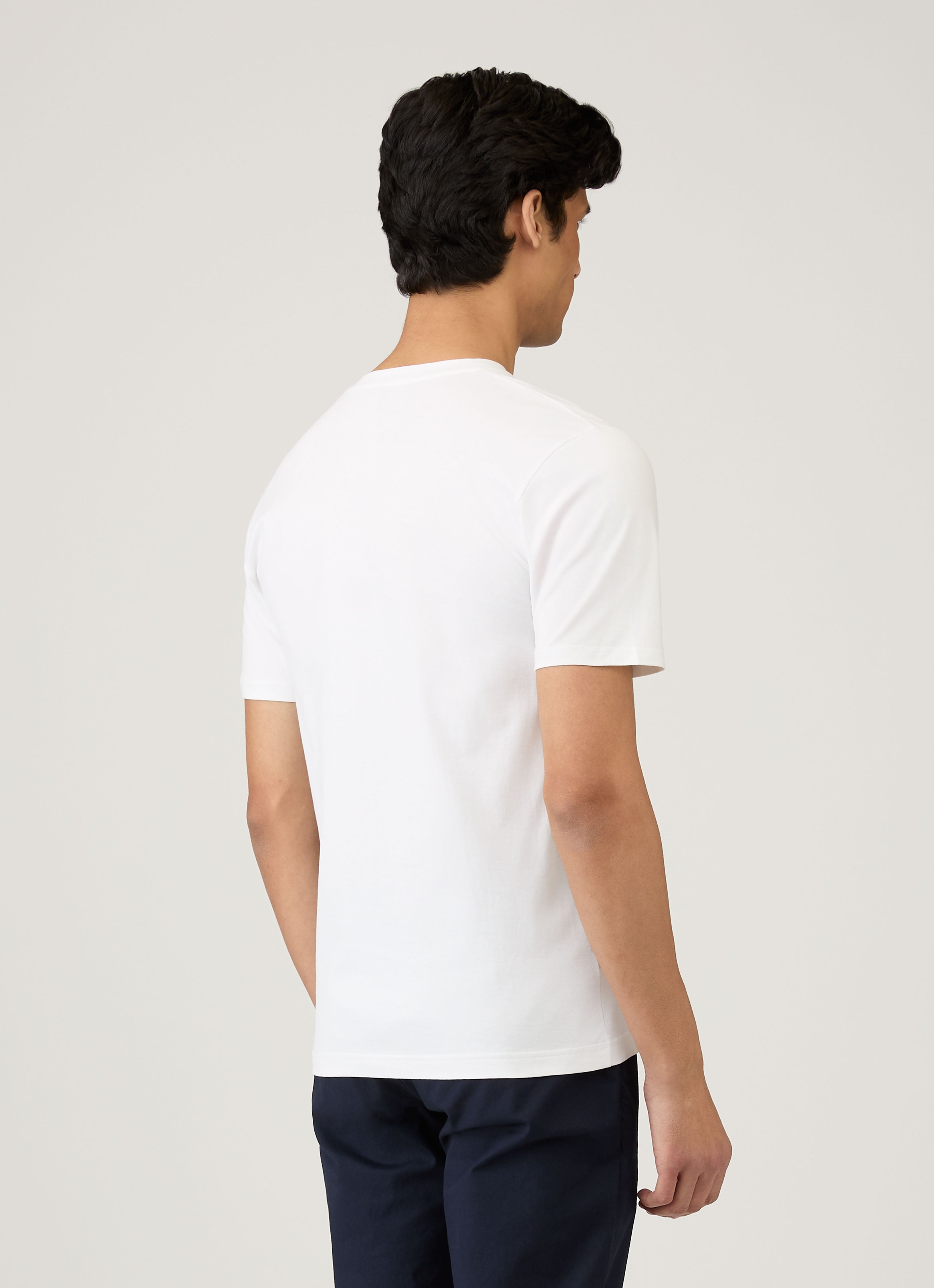 Men's V-neck Midweight T-shirt in White